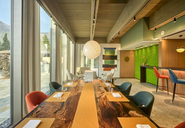 Apartahotel en Clusone - Collina Luxury Relais Resort: Roof Suite with Living Room, Terrace and Jaccuzi Apartahotel en Clusone - Collina Luxury Relais Resort: Roof Suite with Living Room, Terrace and Jaccuzi