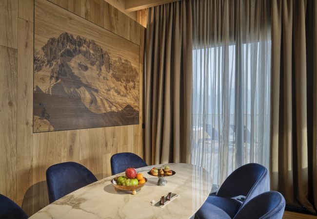 Apartahotel en Clusone - Collina Luxury Relais Resort: Penthouse Grand Suite with Living Room, Terrace and Jaccuzi Apartahotel en Clusone - Collina Luxury Relais Resort: Penthouse Grand Suite with Living Room, Terrace and Jaccuzi