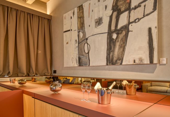 Apartahotel en Clusone - Collina Luxury Relais Resort: Penthouse Grand Suite with Living Room, Terrace and Jaccuzi Apartahotel en Clusone - Collina Luxury Relais Resort: Penthouse Grand Suite with Living Room, Terrace and Jaccuzi