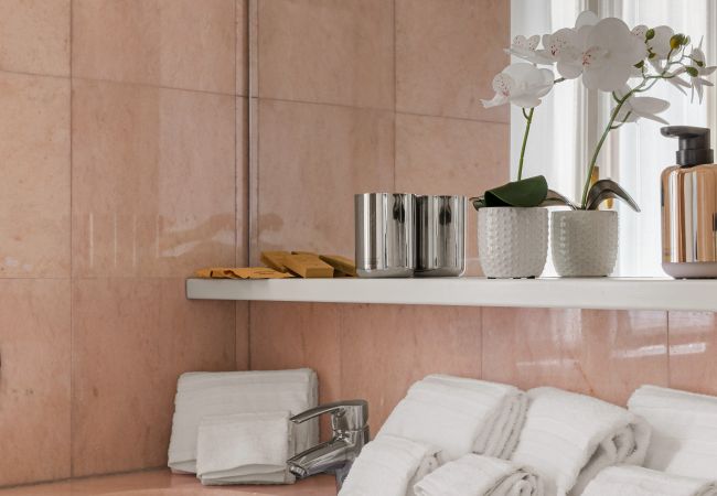 Villa in Laglio - Como Ruby Villa by Aden Luxury Villa in Laglio - Como Ruby Villa by Aden Luxury