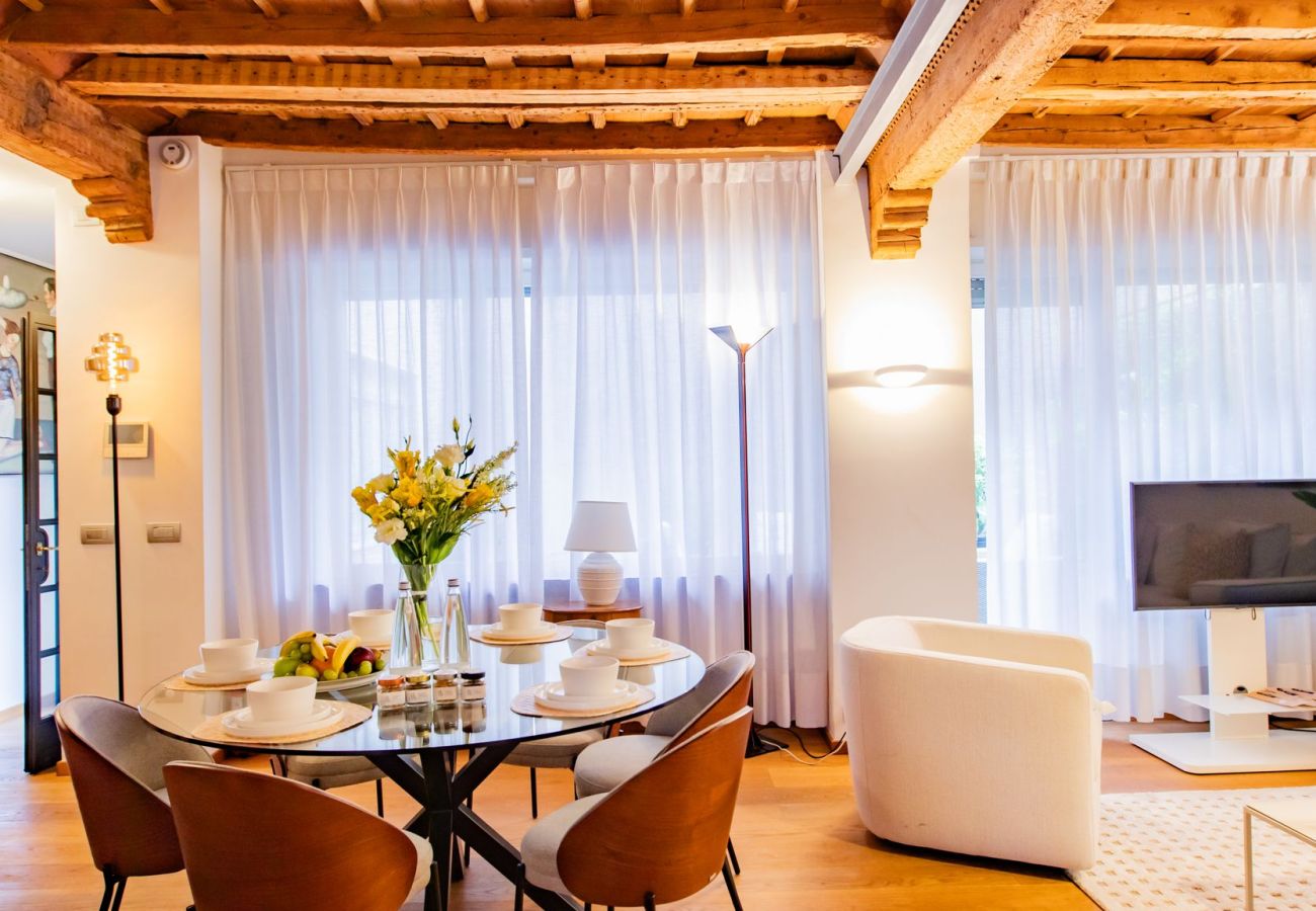 Апартаменты на Como - Como icon Centro Apartment 