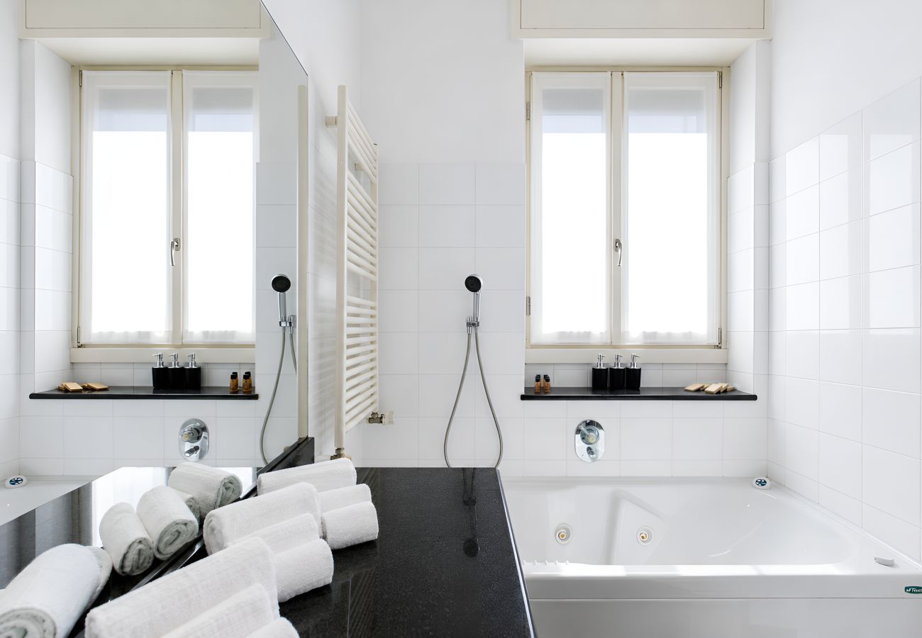Апартаменты на Como - Majestic Como Centro Apartment by Icon7 Luxury