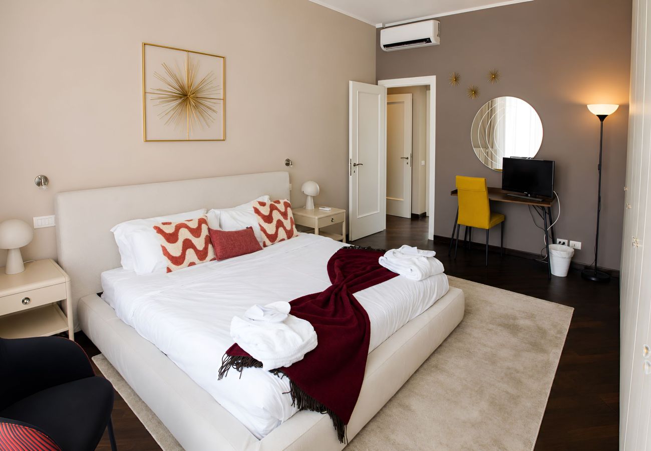 Апартаменты на Como - Majestic Como Centro Apartment by Icon7 Luxury